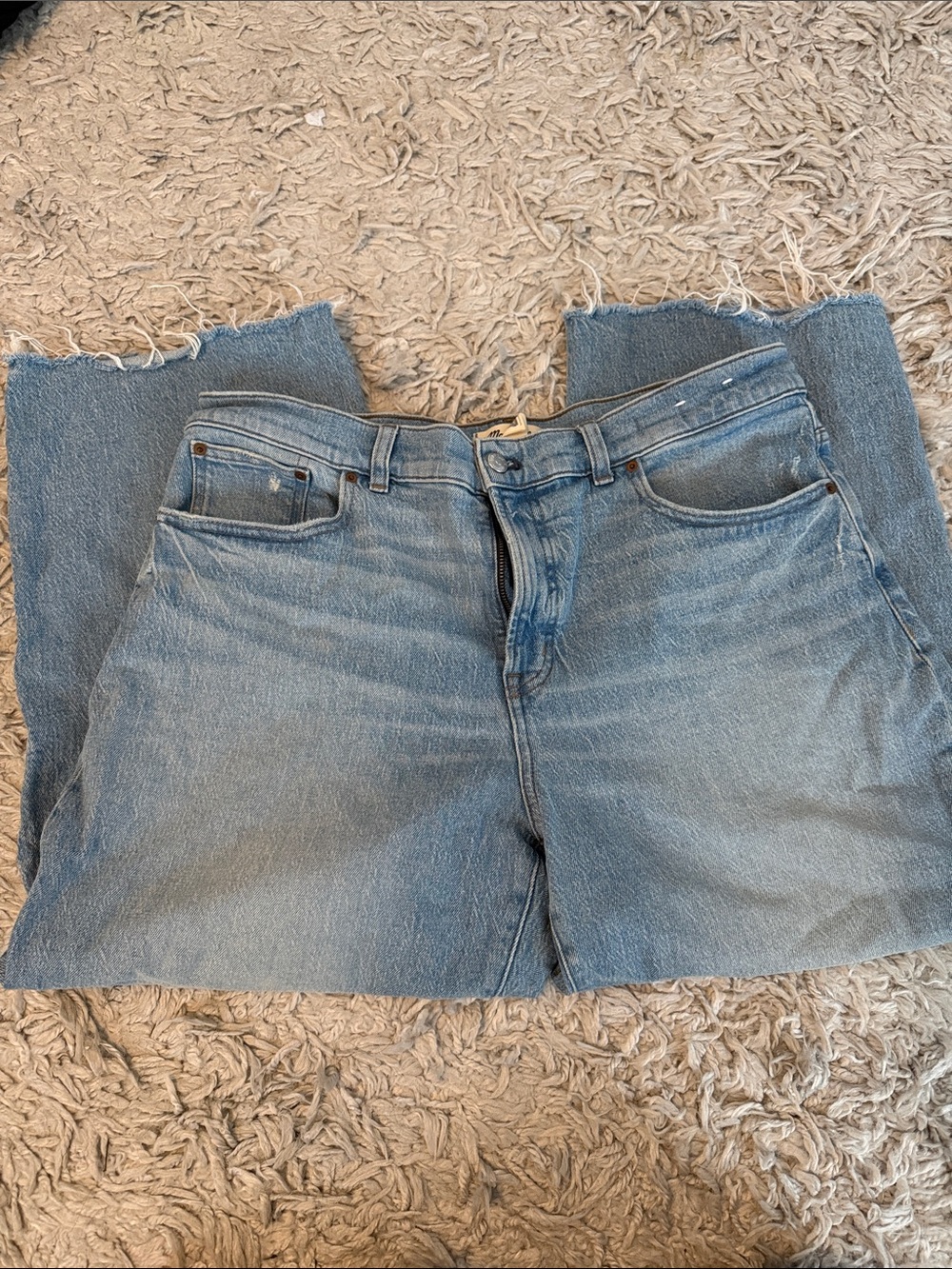 Madewell women’s Relaxed Light Blue Denim Jeans